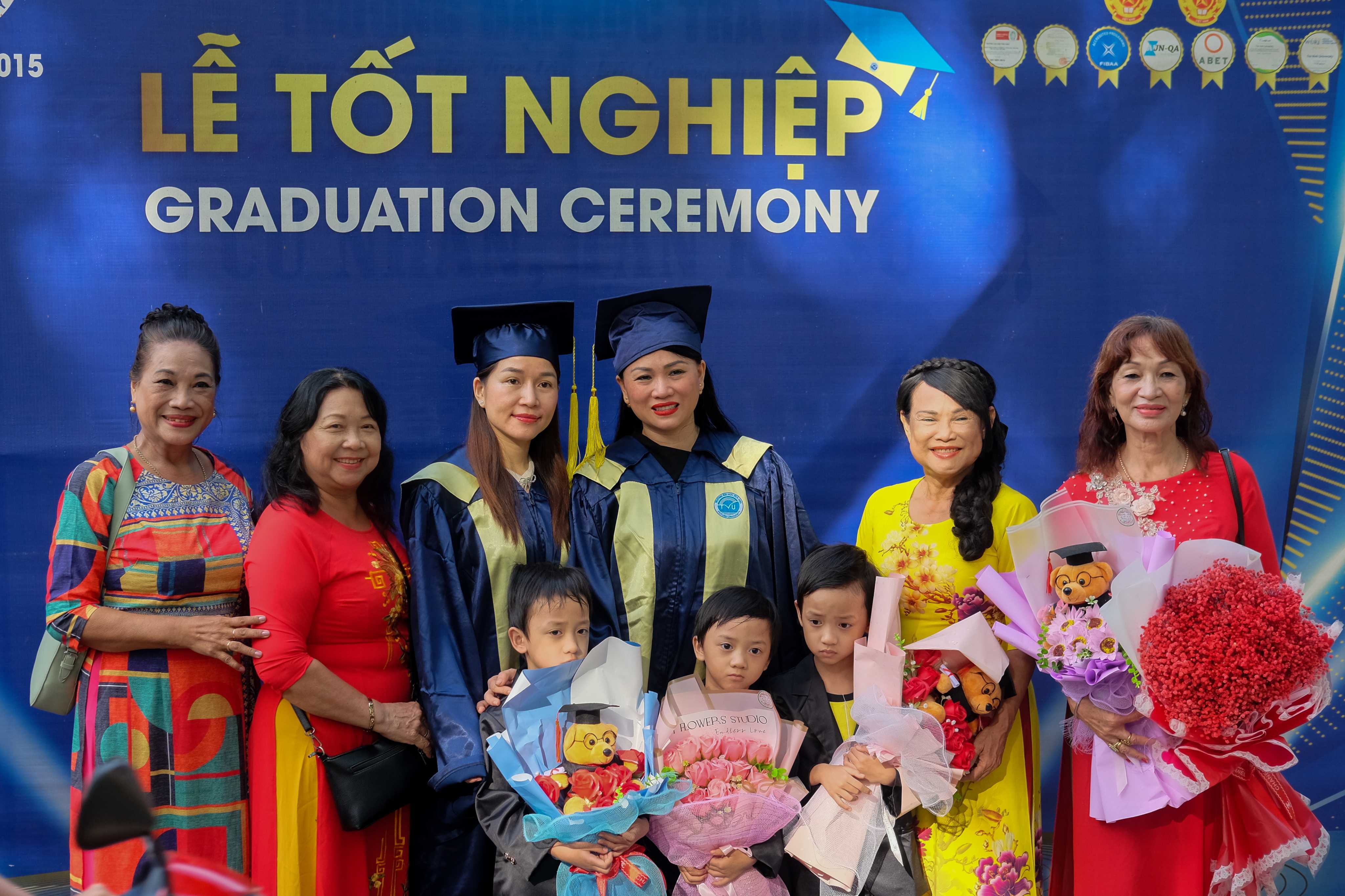 Hoạt động Uni